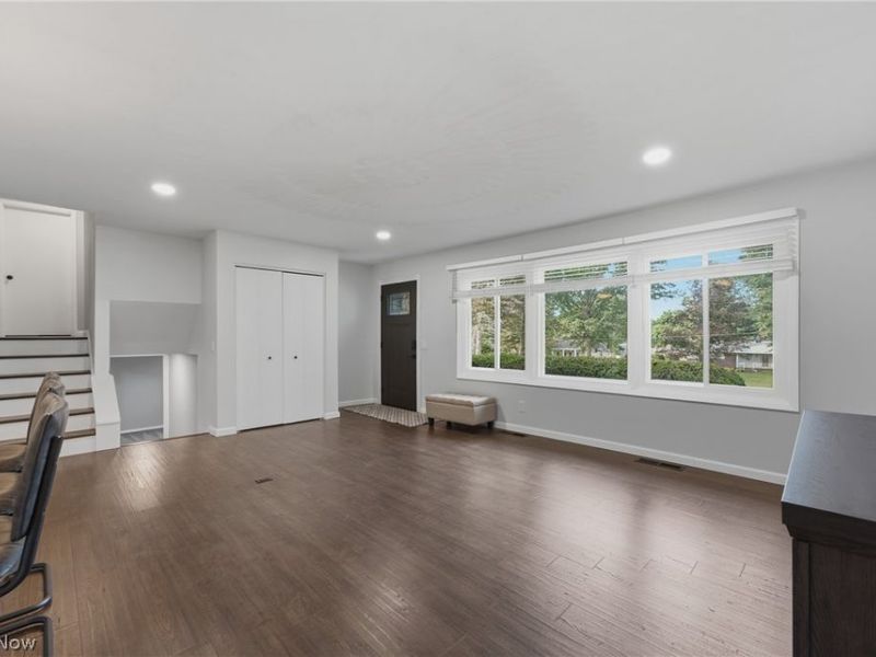 7474 Woodcrest Avenue NE, Canton, OH 44721 Photo 3
