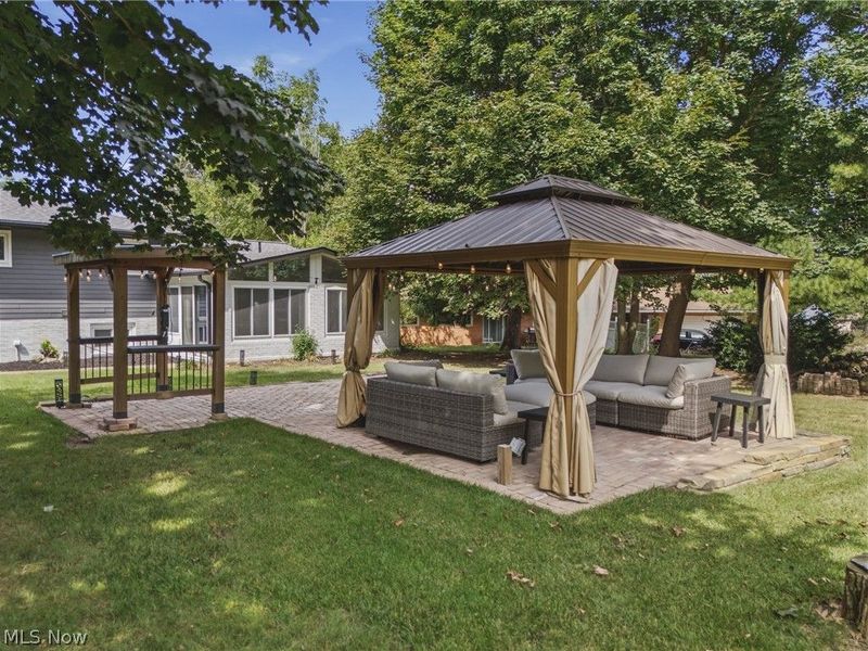 7474 Woodcrest Avenue NE, Canton, OH 44721 Photo 36