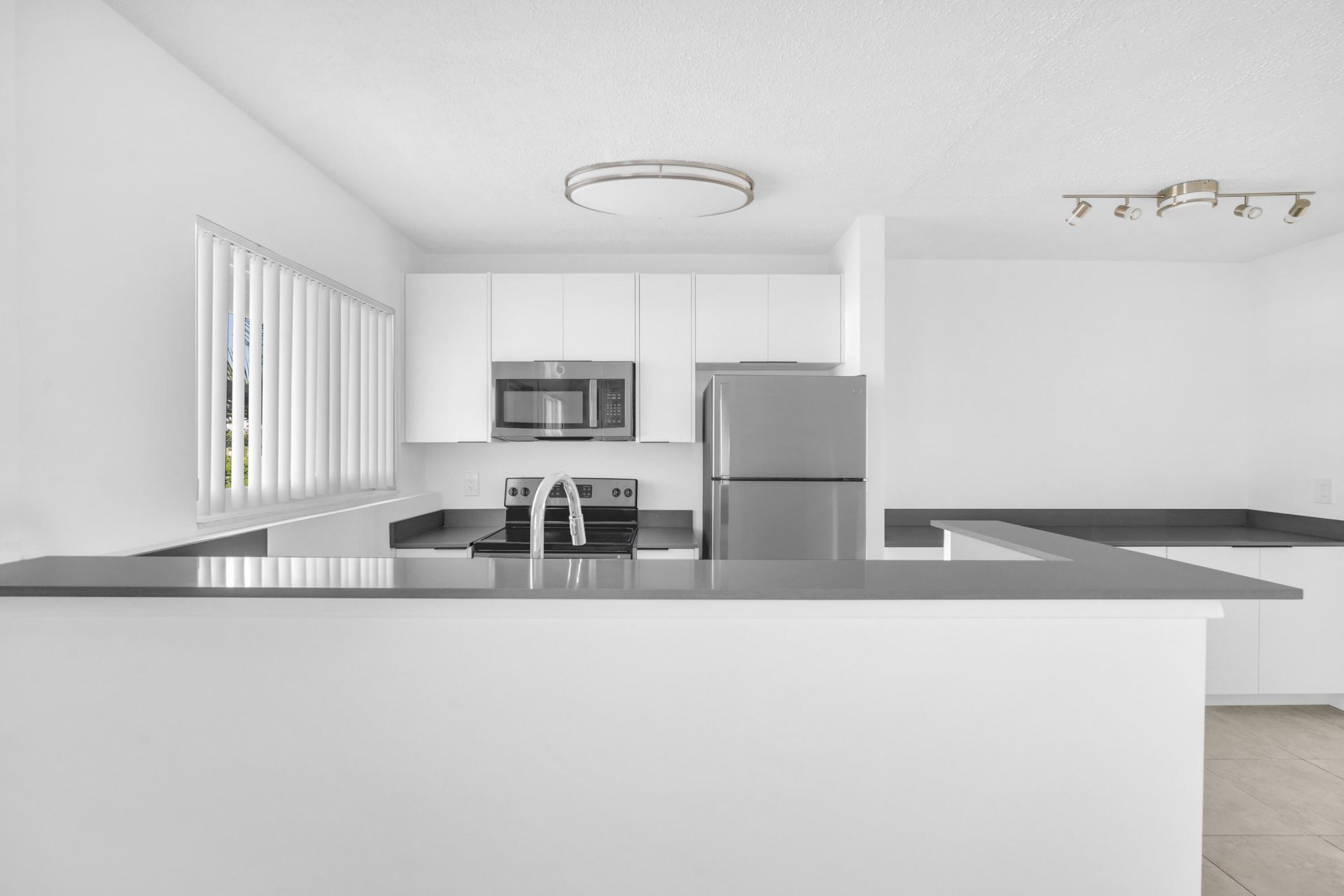 450 W Camino Real, Boca Raton, FL 33432 Photo