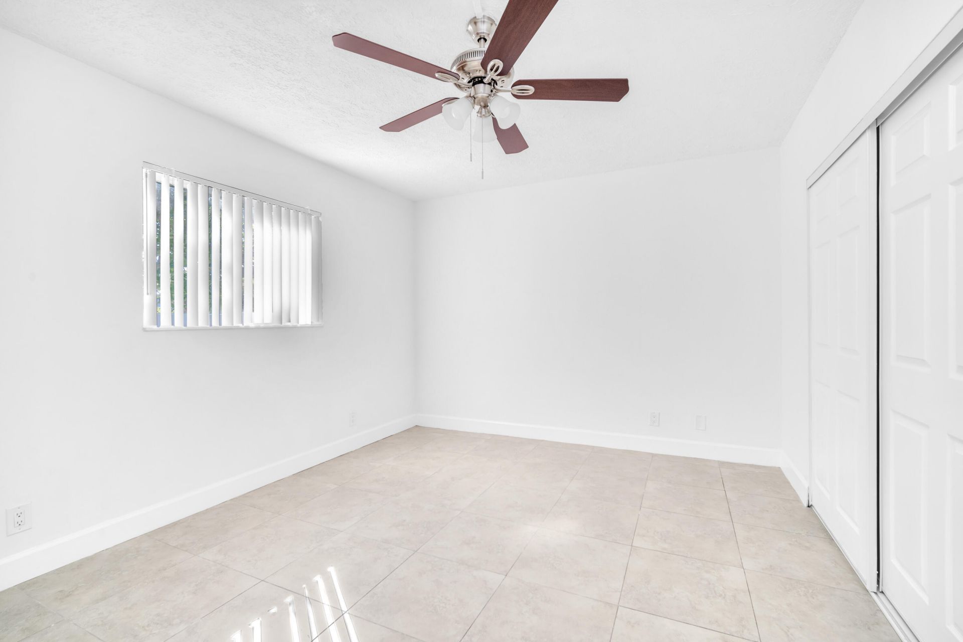 450 W Camino Real, Boca Raton, FL 33432 Photo