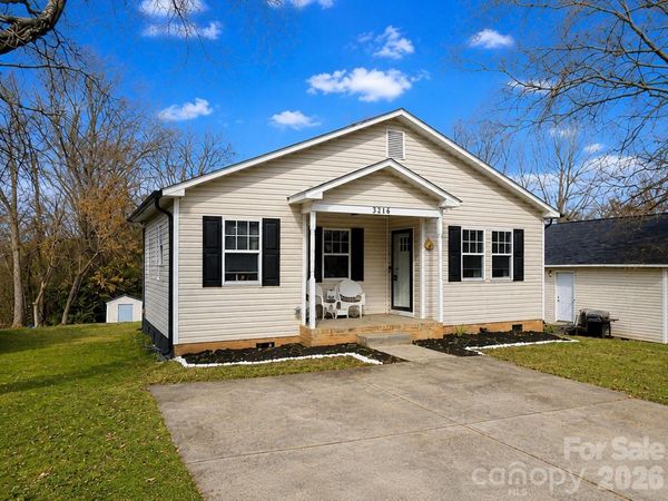 3216 Lasalle Street , Charlotte, NC 28216