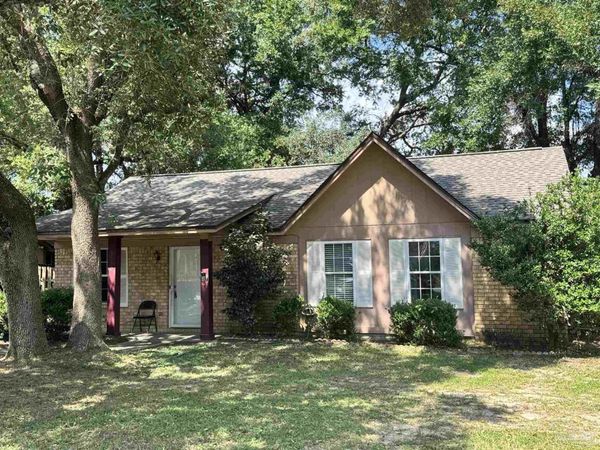 3980 Baywoods Dr, Pensacola, FL 32504