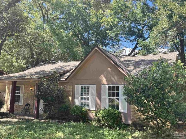 3980 Baywoods Dr, Pensacola, FL 32504