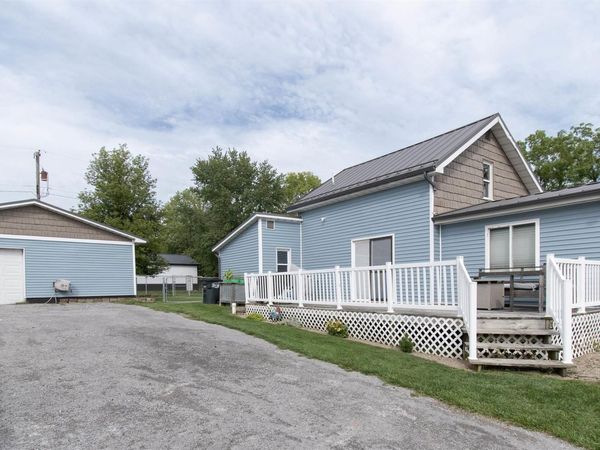 9675 E 520 S Road, Wolcottville, IN 46795