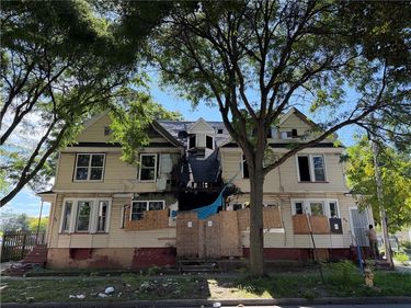 77 Glenwood Avenue , Rochester, NY 14613