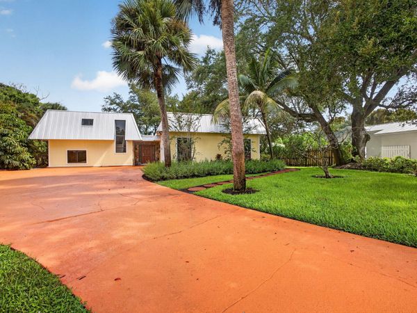 2425 Niki Jo Lane, Palm Beach Gardens, FL 33410