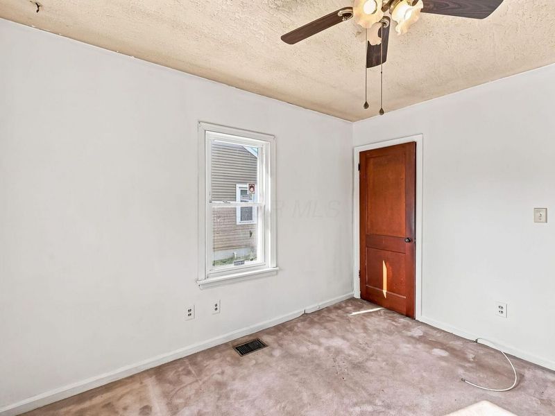 2807 OSCEOLA Avenue, Columbus, OH 43211 Photo 13