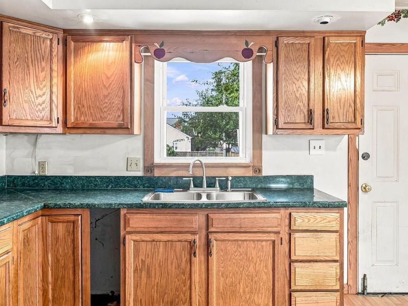 2807 OSCEOLA Avenue, Columbus, OH 43211 Photo 6