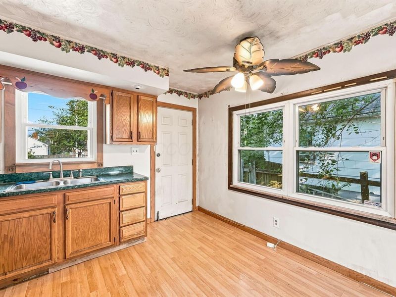 2807 OSCEOLA Avenue, Columbus, OH 43211 Photo 7