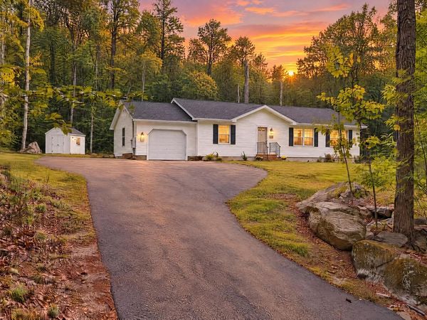 35 Grandview Road , Limerick, ME 04048