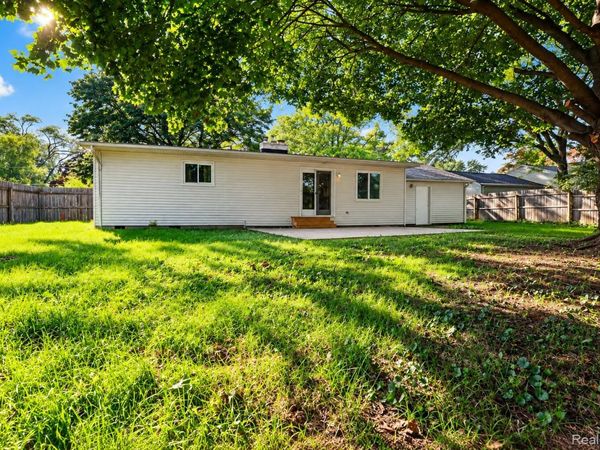 2540 Linda Street, Saginaw Township, Mi 48603