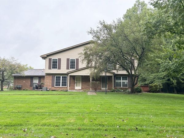 68034 Rosewood Lane, Richmond, Mi 48062