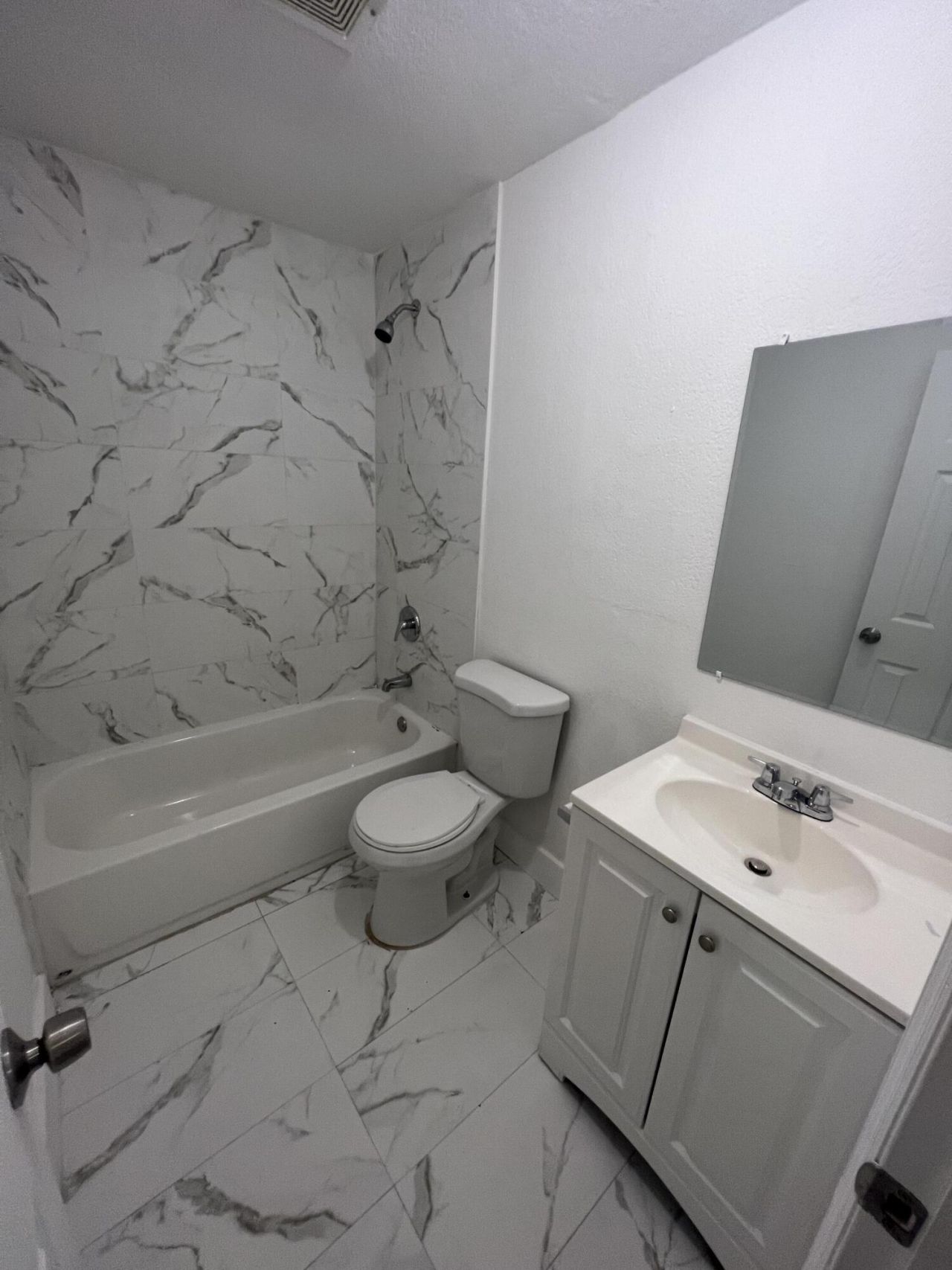 242 NW 14th Street, Unit 2, Pompano Beach, FL 33060 Photo