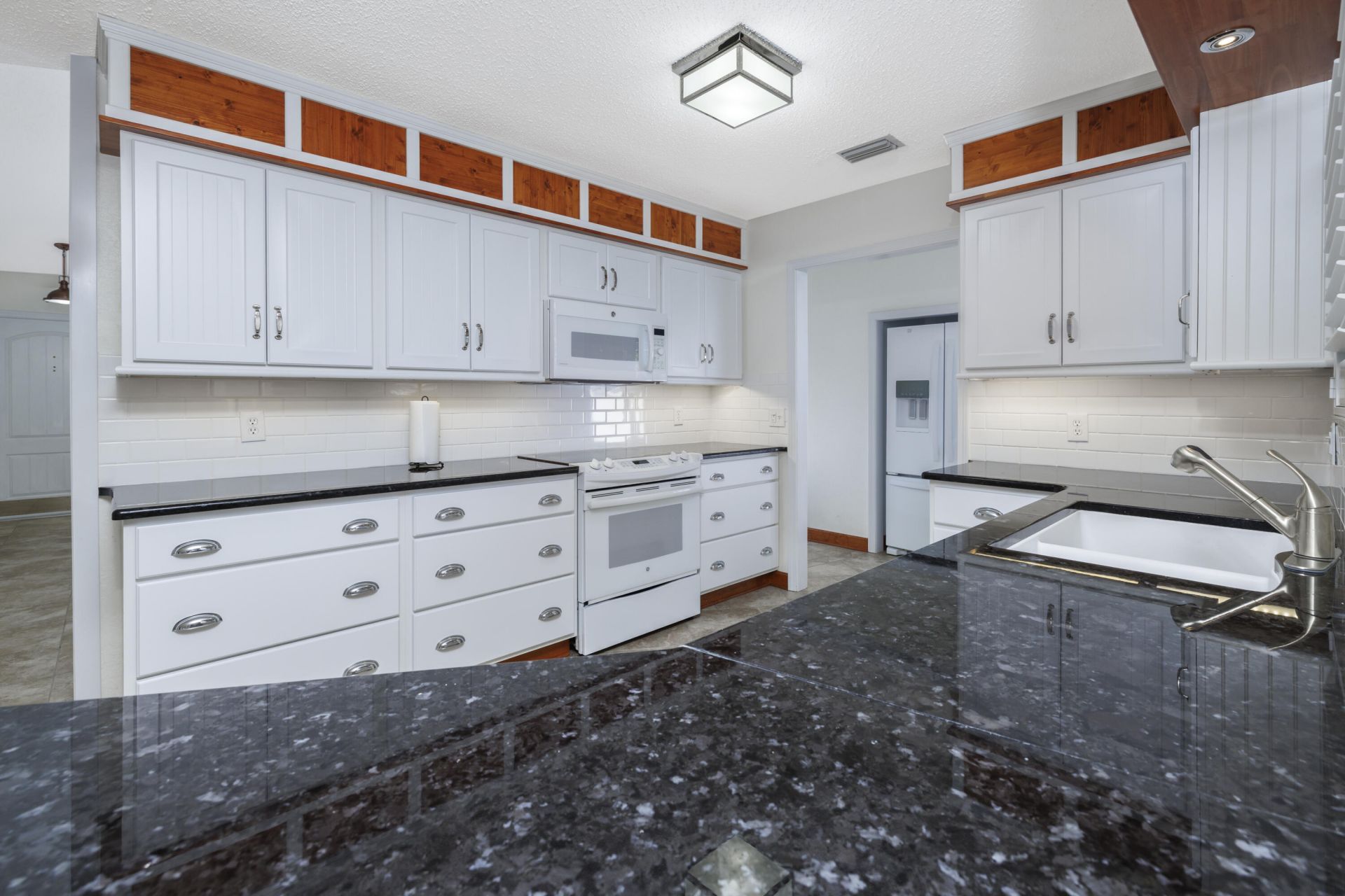 1617 SE North Blackwell Drive, Port Saint Lucie, FL 34952 Photo