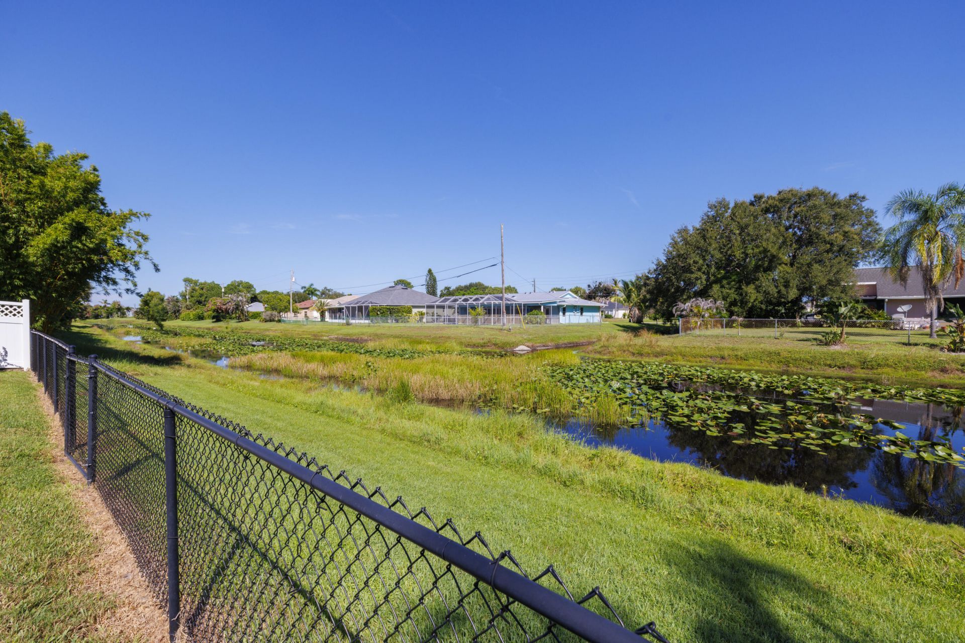 1617 SE North Blackwell Drive, Port Saint Lucie, FL 34952 Photo