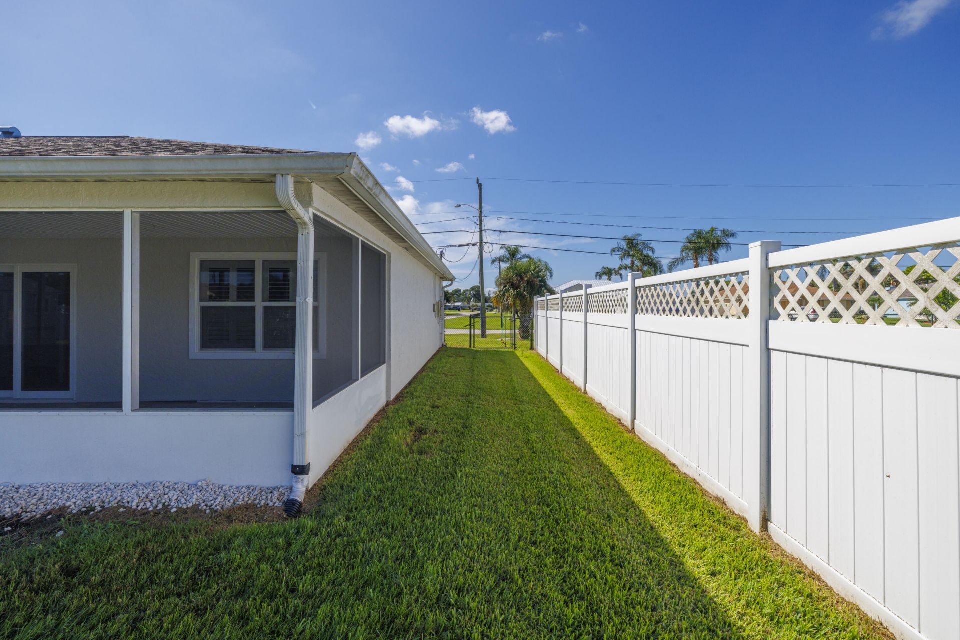 1617 SE North Blackwell Drive, Port Saint Lucie, FL 34952 Photo