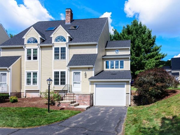 29 Oak Knoll Dr., Unit 29, North Attleboro, MA 02760