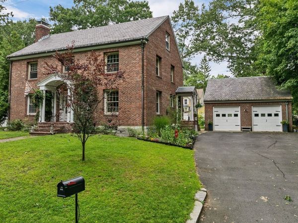 5 Grant St, Chelmsford, MA 01863