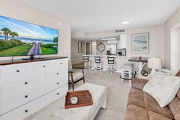 2701 S Ocean Blvd. photo 4