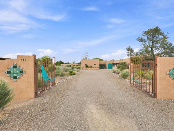 112 Thanes Way , Corrales, NM 87048