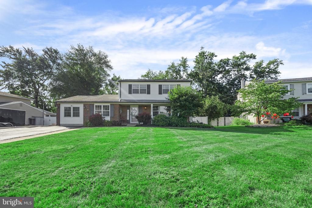 709 S OLDS , FAIRLESS HILLS, PA 19030