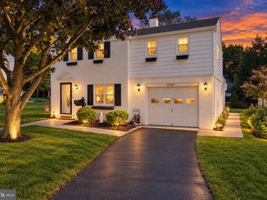 112 REDFORD ROAD, ORELAND, PA 19075