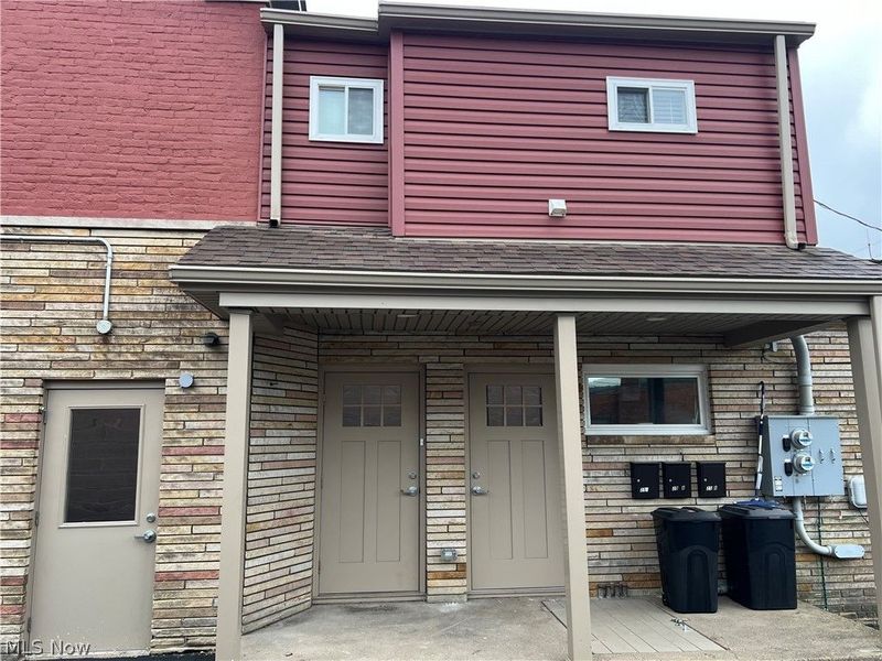25 S 5th Street, Martins Ferry, OH 43935 Photo 1