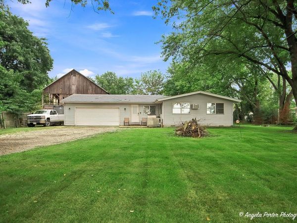 11811 304th AVENUE, Trevor, WI 53179