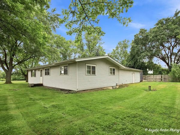 11811 304th AVENUE, Trevor, WI 53179