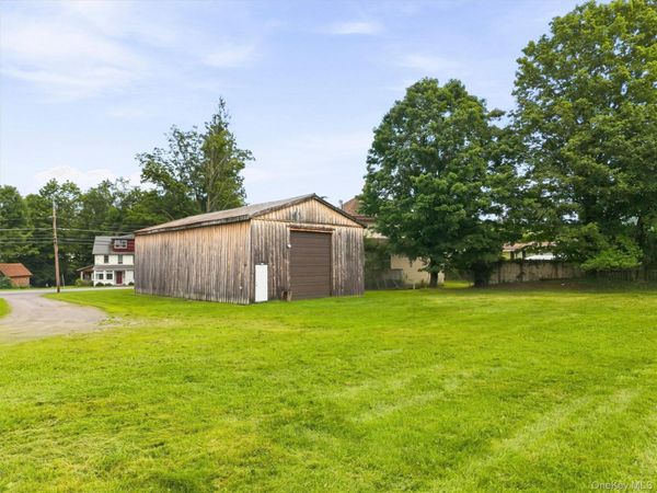 9 Creamery Road , Livingston Manor, NY 12758
