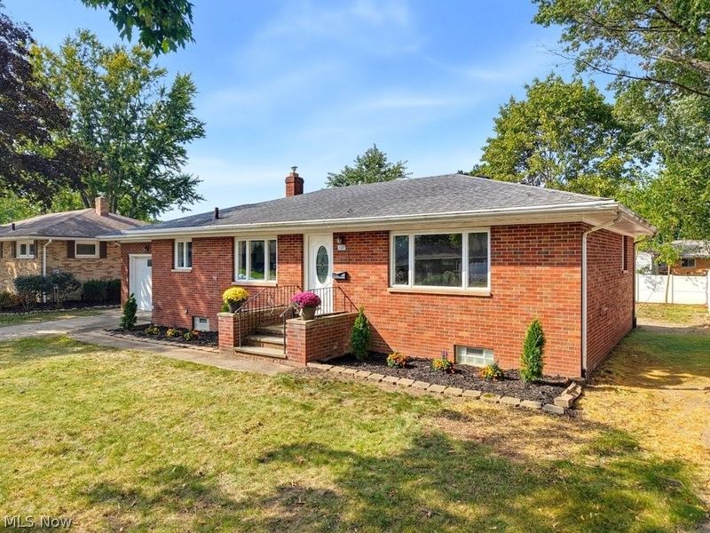 127 Alameda Avenue, Cuyahoga Falls, OH 44221 Photo 3