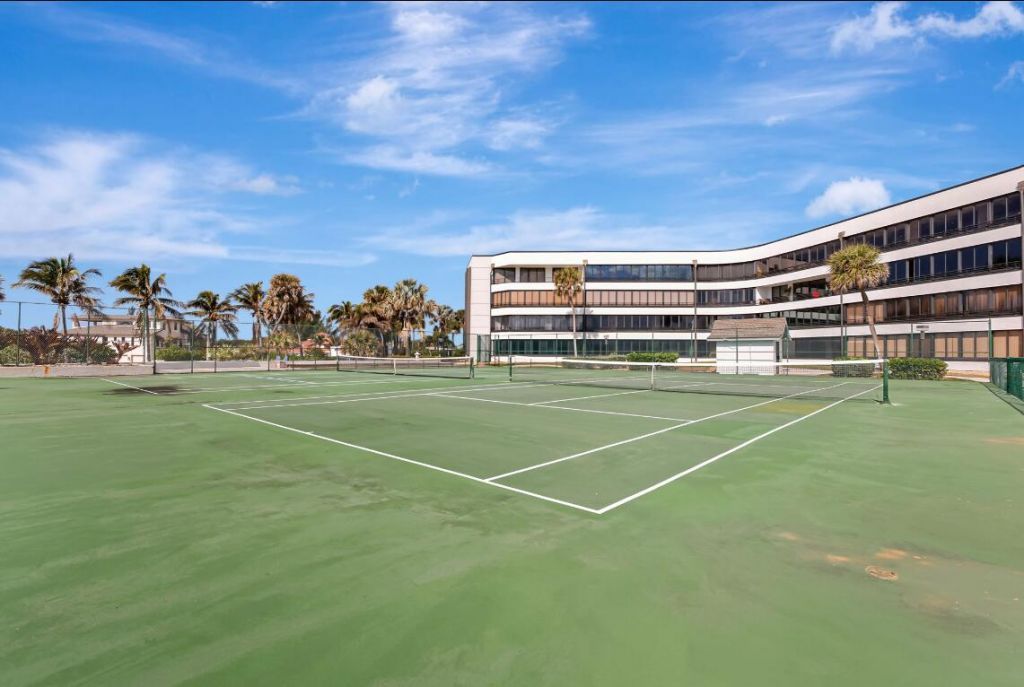 1357 NE Ocean Boulevard, Unit 205, Stuart, FL 34996 Photo