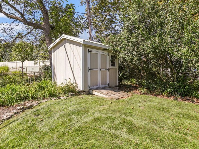 890 Lookout Point Drive, Columbus, OH 43235 Photo 44