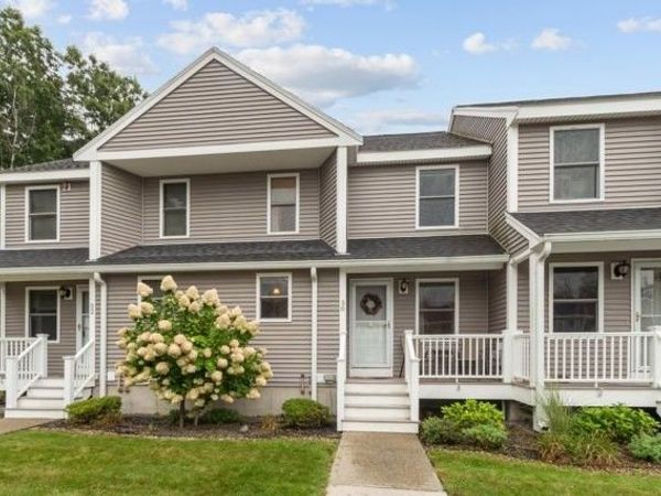 30 Sycamore Drive, Unit 30, Leominster, MA 01453