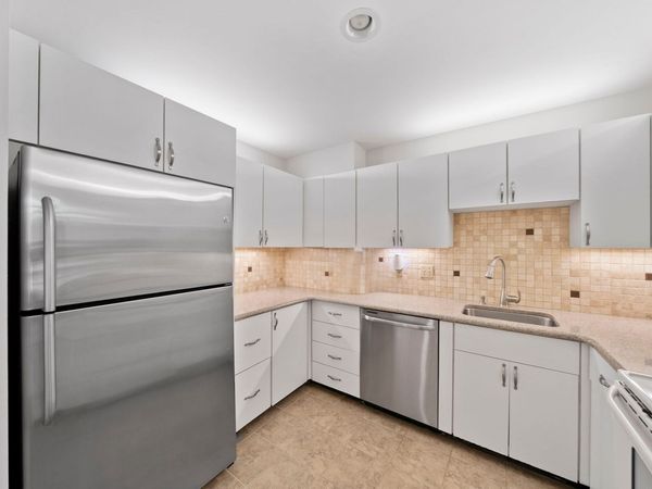 100 Parks St, Unit 27, Duxbury, MA 02332