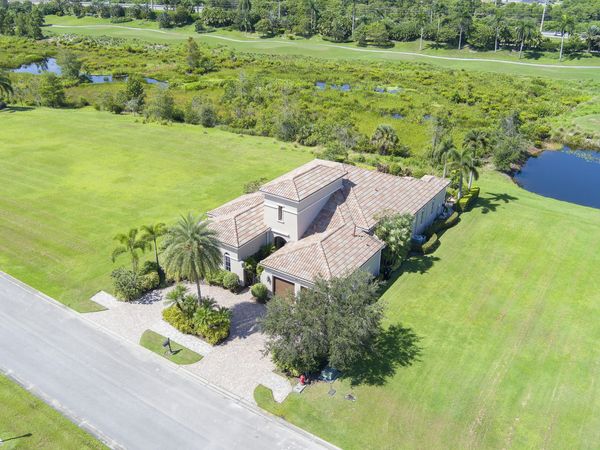 138 SE VIA SAN MARINO, Port St. Lucie, FL 34984