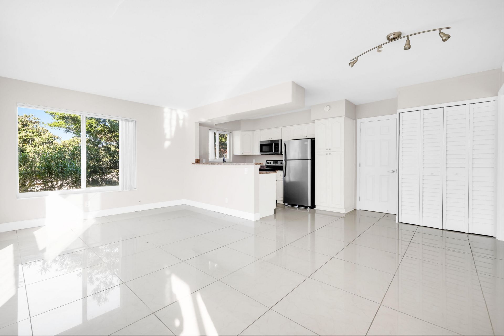 431 W Camino Real, Boca Raton, FL 33432 Photo