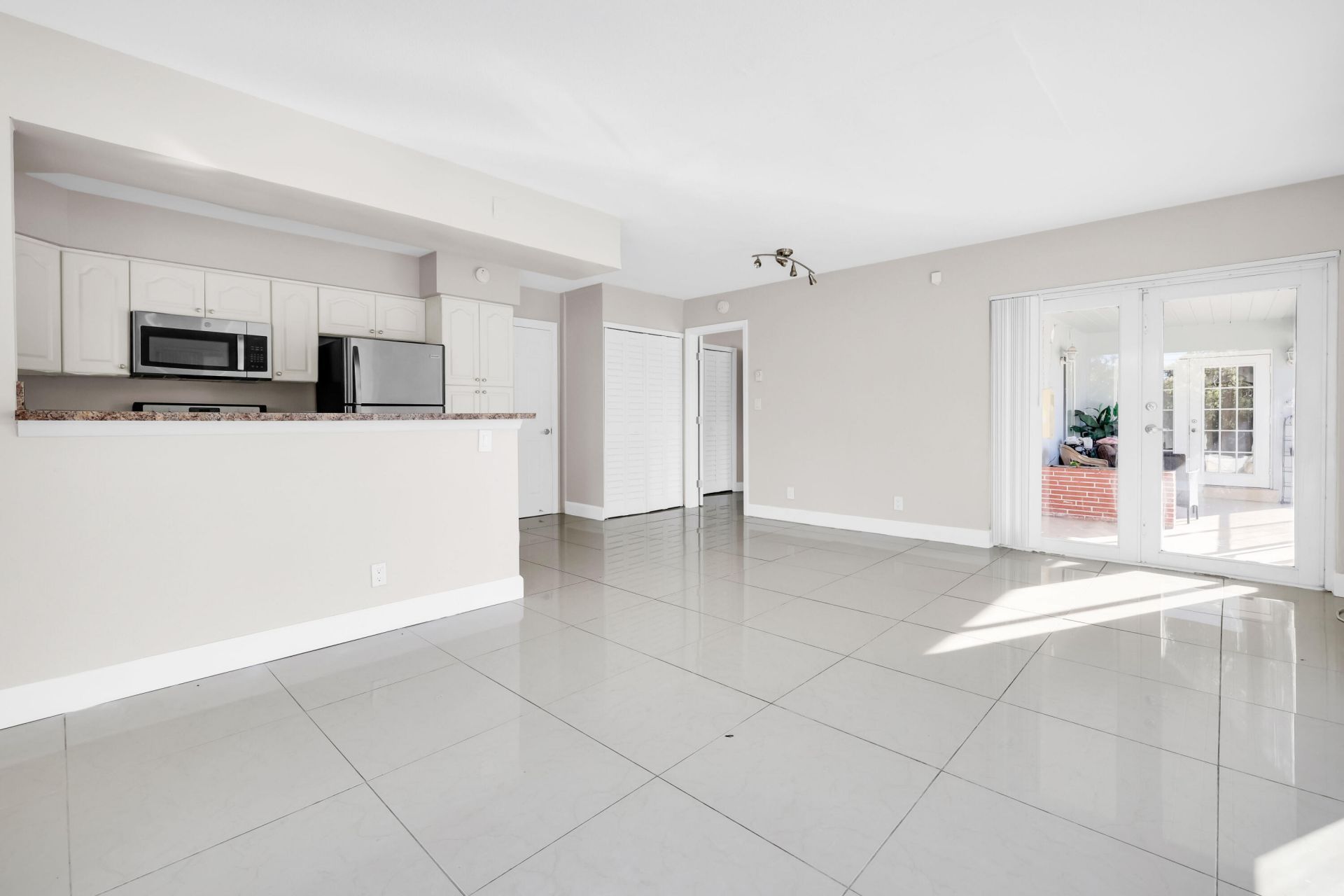 431 W Camino Real, Boca Raton, FL 33432 Photo