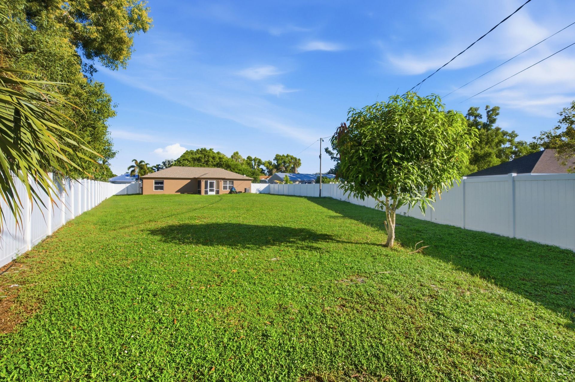2233 SE West Blackwell Drive, Port Saint Lucie, FL 34952 Photo