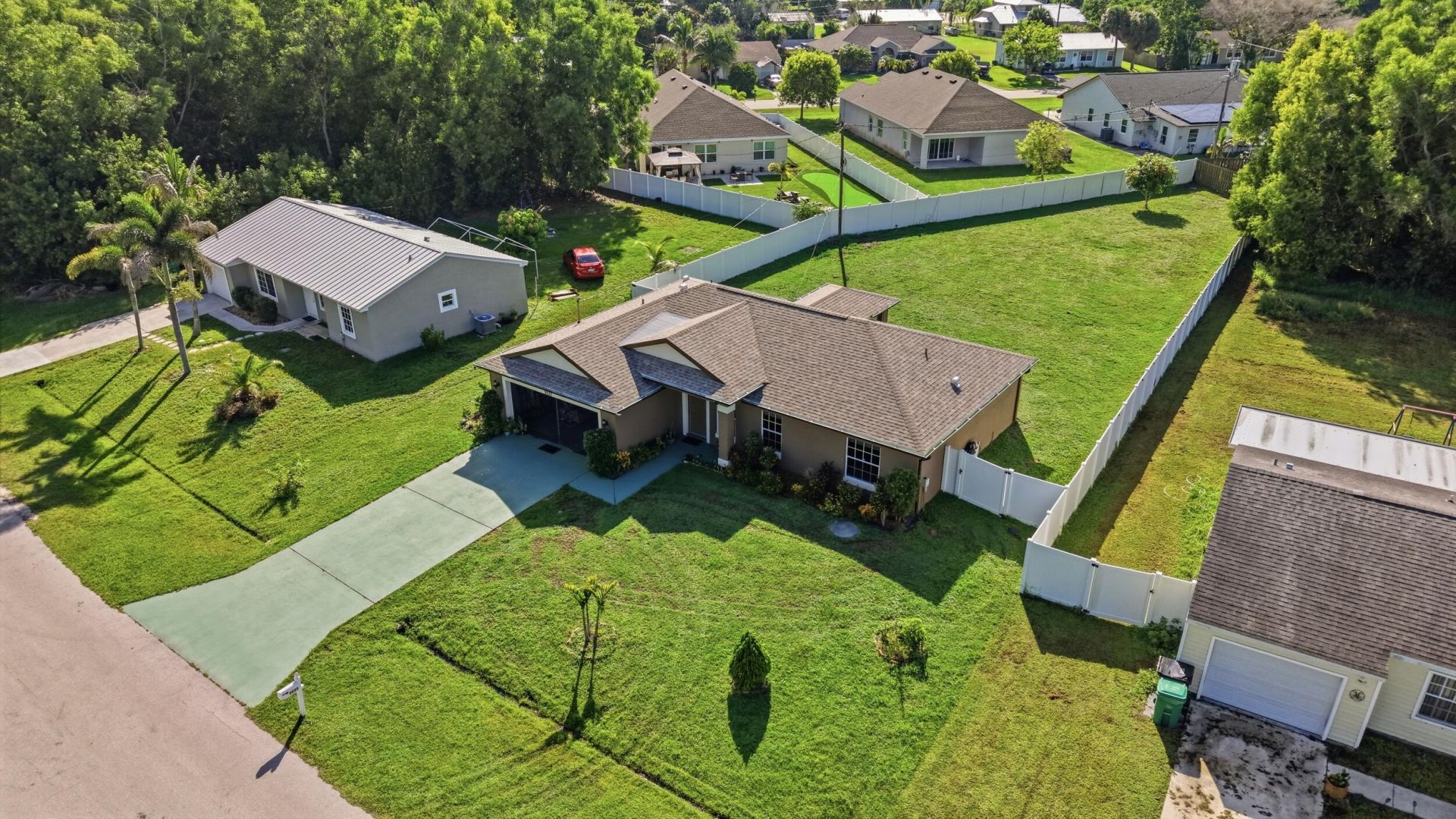 2233 SE West Blackwell Drive, Port Saint Lucie, FL 34952 Photo