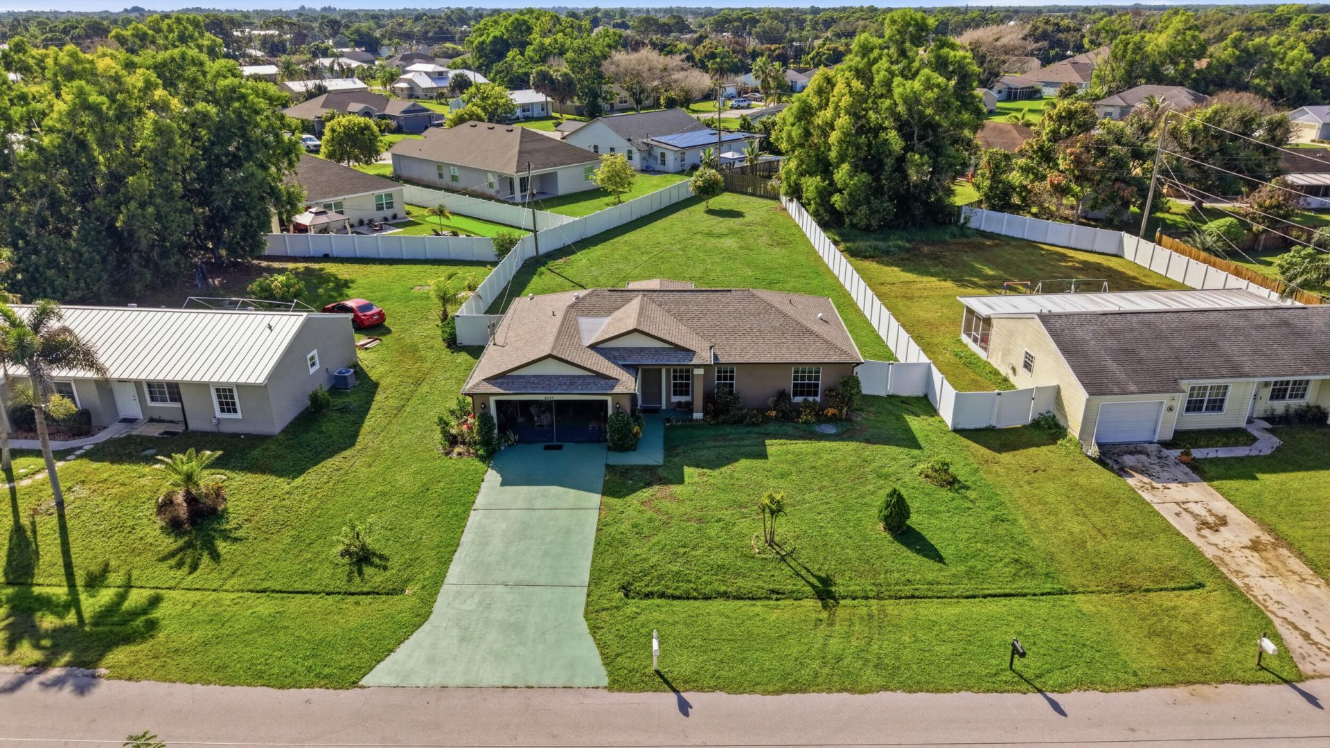 2233 SE West Blackwell Drive, Port Saint Lucie, FL 34952 Photo