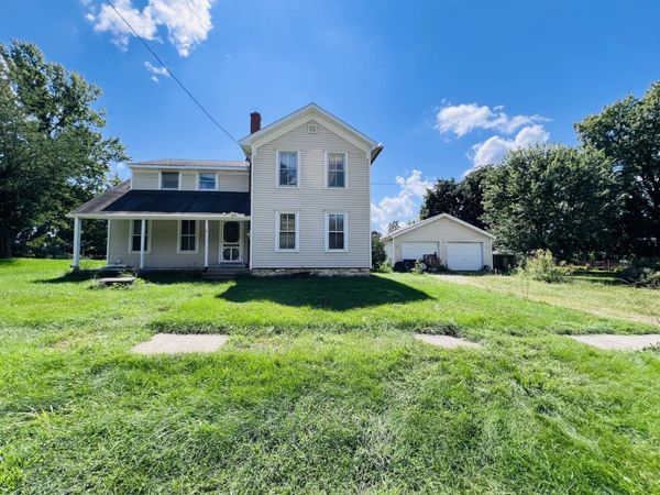 904 Main Street , Maple Park, IL 60151