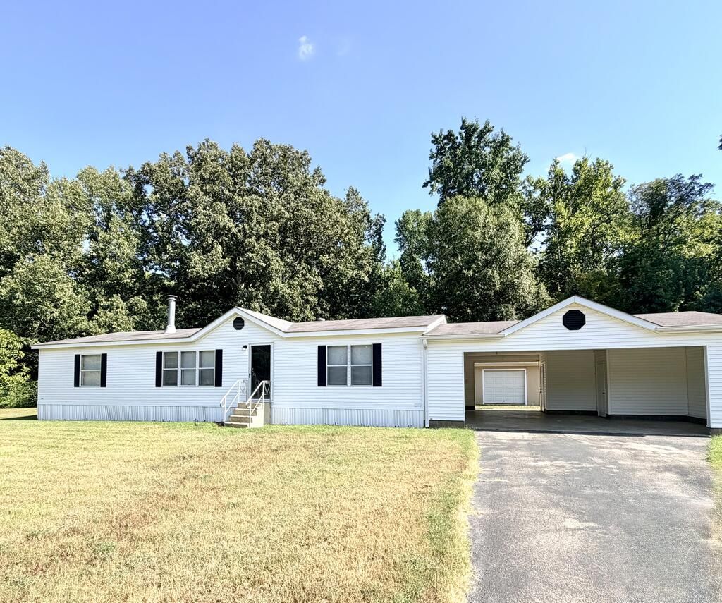 2512 Lewis Road Harrisburg, AR 72432