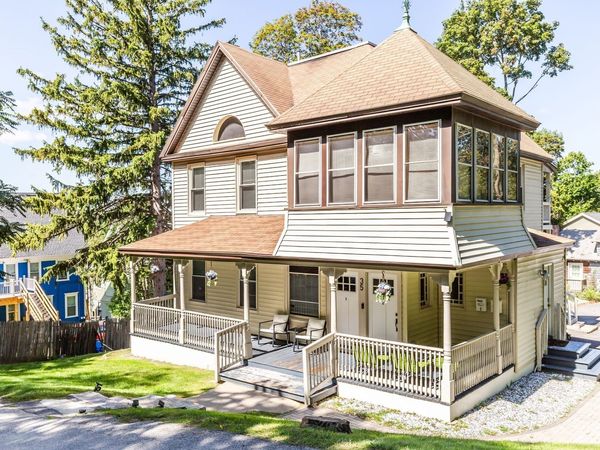 35 Mckinley, Worcester, MA 01605