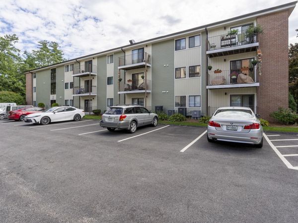 307B Amherst Street, Unit 127, Nashua, NH 03063