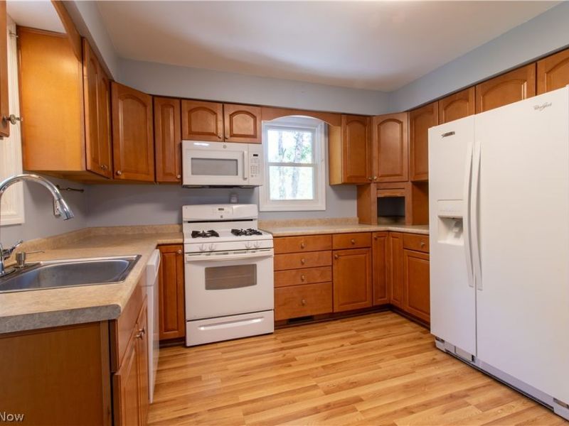 1038 Hadley Lane, Marietta, OH 45750 Photo 6