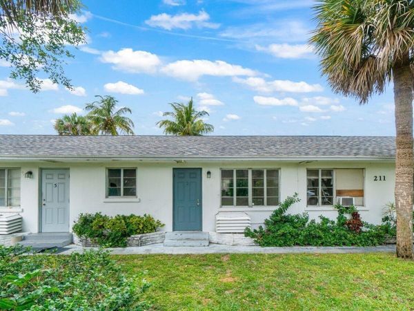 211 Sunrise Avenue, Unit 4, Lantana, FL 33462