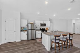 210 Phoenix Drive photo 4