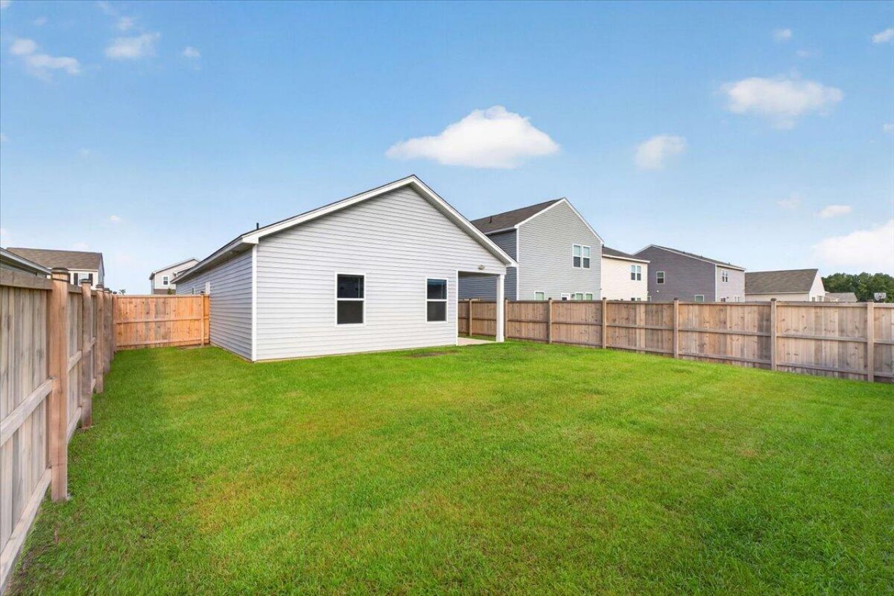 210 Phoenix Drive Photo 38