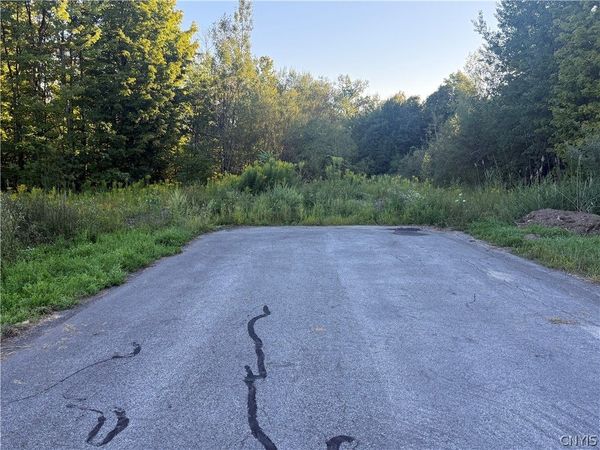 6652 Buckland Drive , Marcy, NY 13403